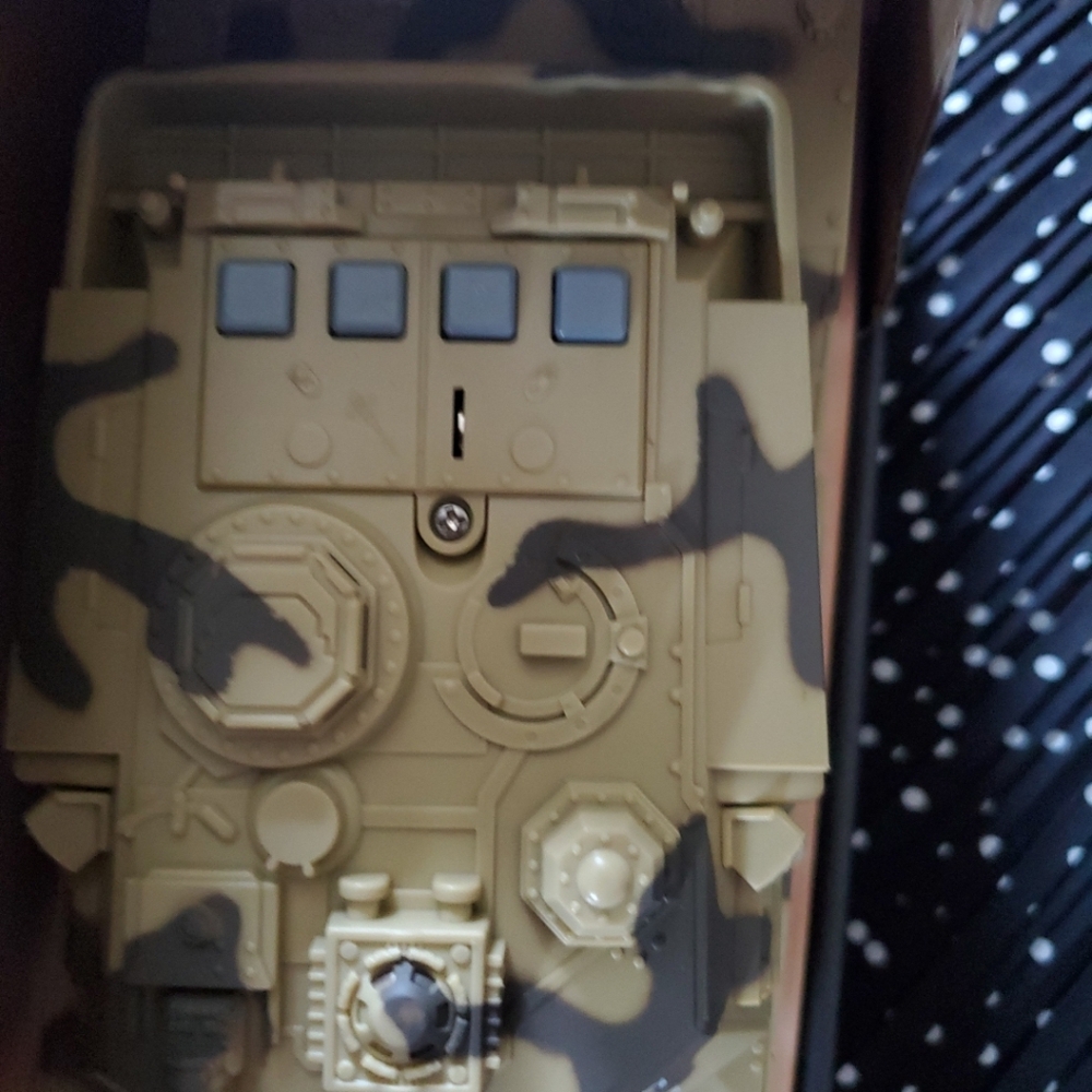 U.S. Army Tank Toy - Light & Sound - Tan - Picture 6 of 7